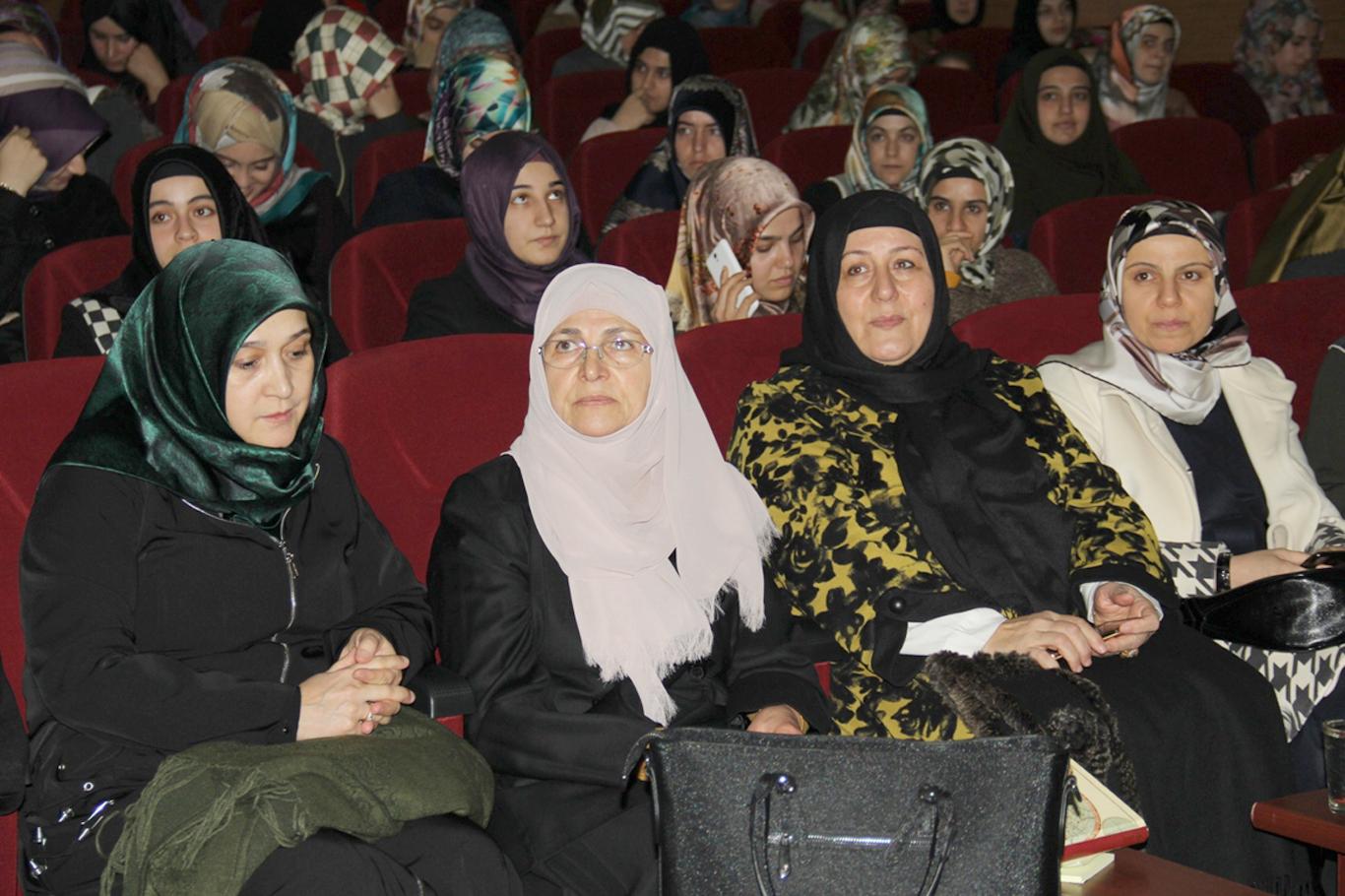 "Ecdadımızdan aldığımız mirası kirletmeden götürme mecburiyetindeyiz" "Ecdadımızdan aldığımız mirası kirletmeden götürme mecburiyetindeyiz"